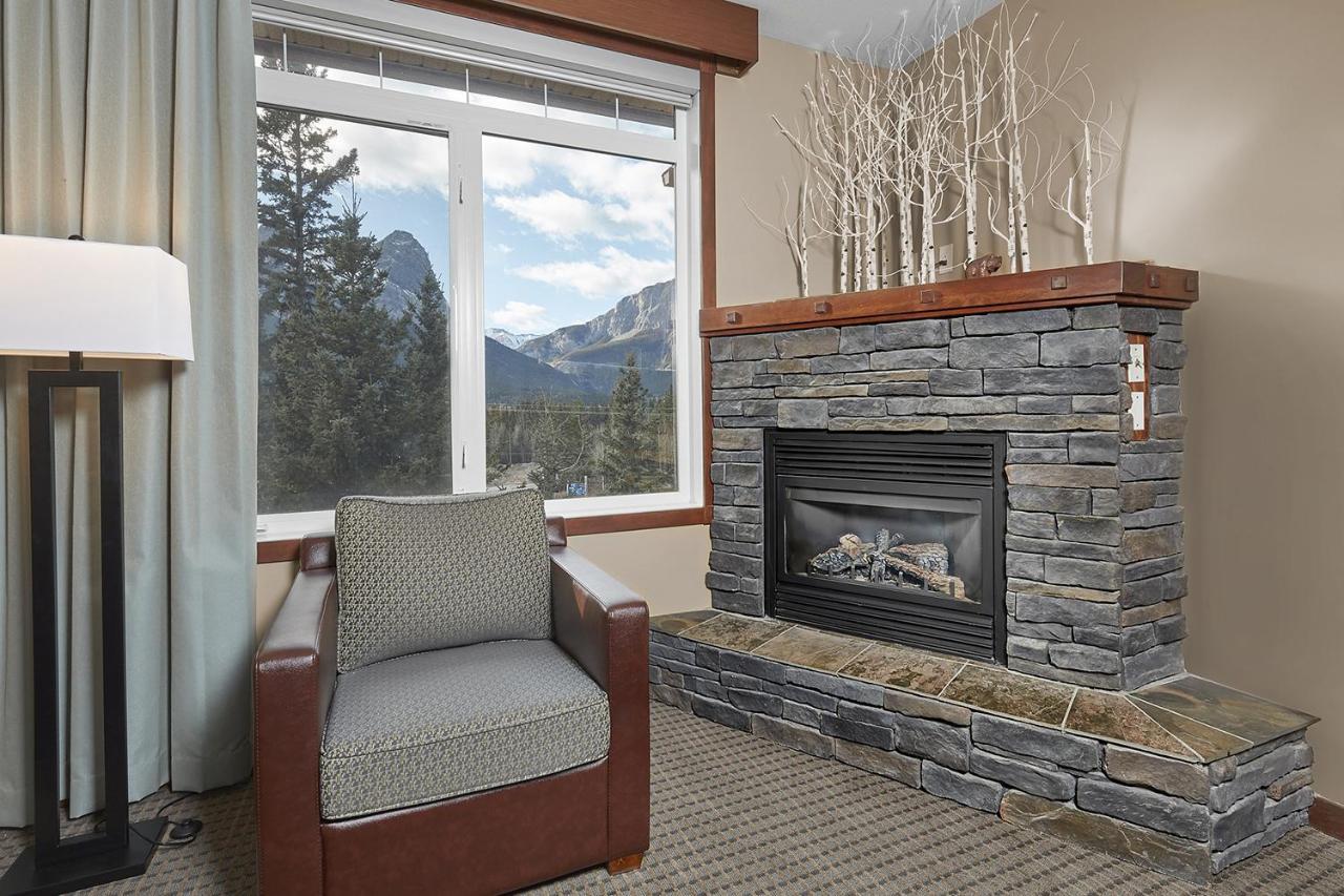 Mountain View Escape With Open Hot Tub, Views!! Villa Canmore Eksteriør billede