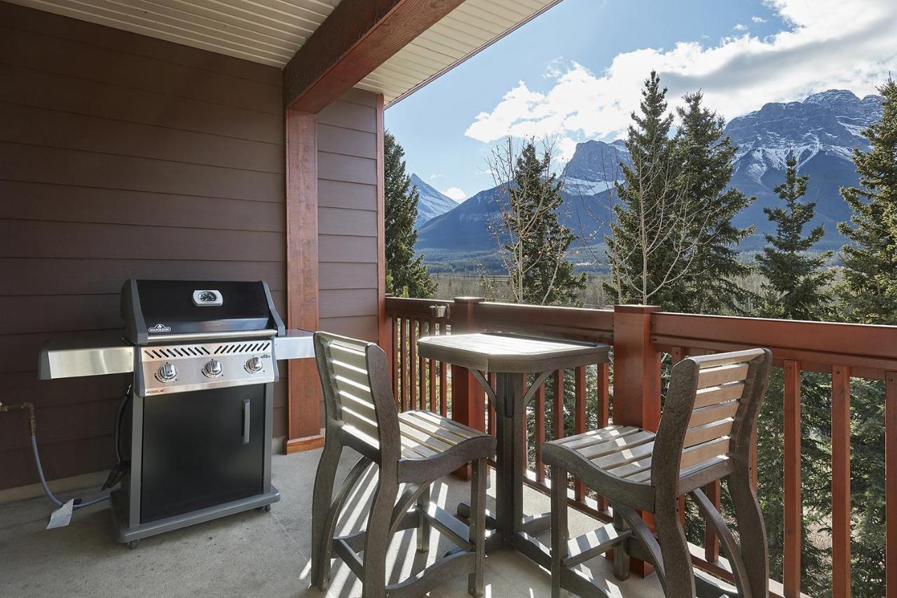 Mountain View Escape With Open Hot Tub, Views!! Villa Canmore Eksteriør billede