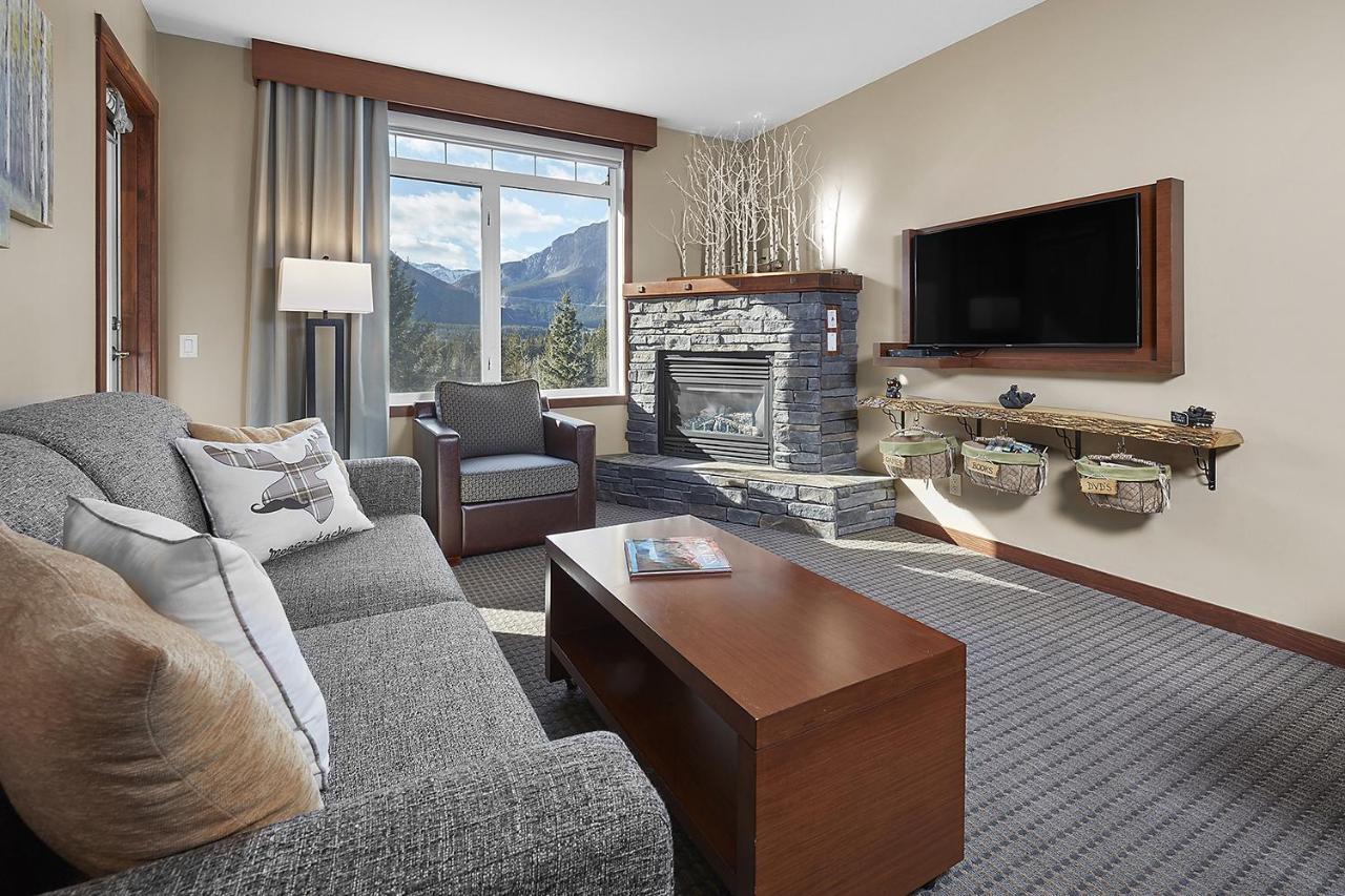 Mountain View Escape With Open Hot Tub, Views!! Villa Canmore Eksteriør billede